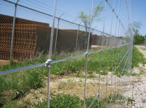 Max-tight Field Fence